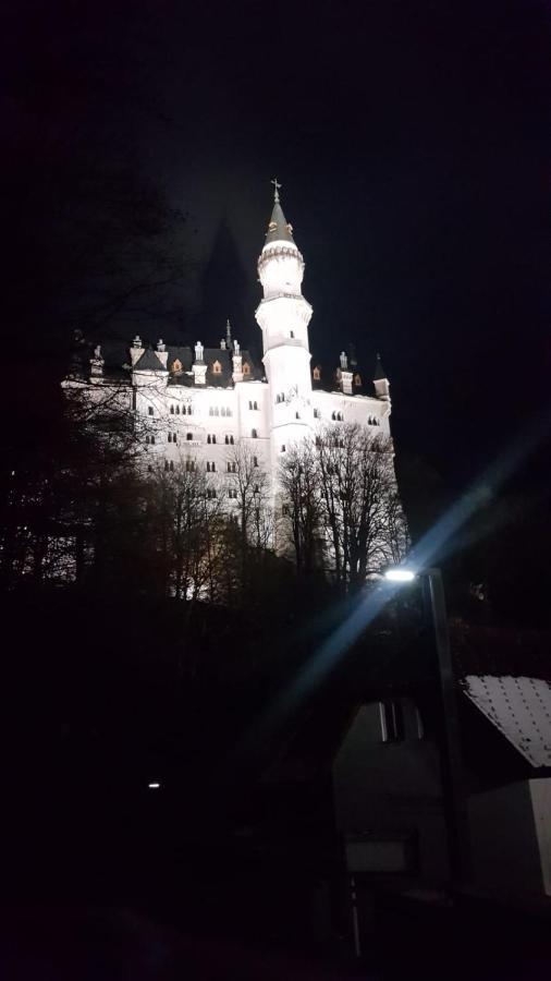 Neuschwanstein-Blick Apartment Fussen Exterior photo
